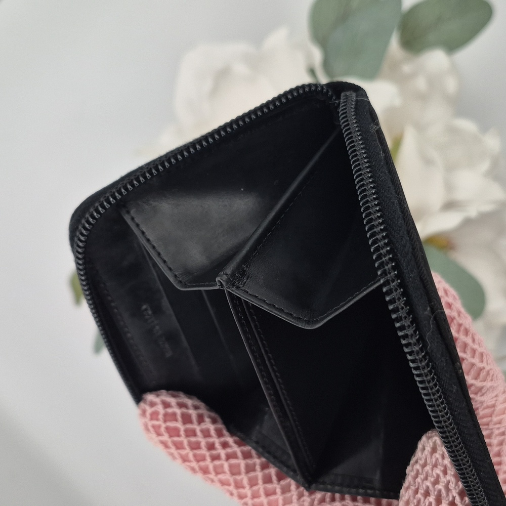 Authentic MINT CONDITION PRADA Black Zip-Around Wallet - Picture 10 of 11